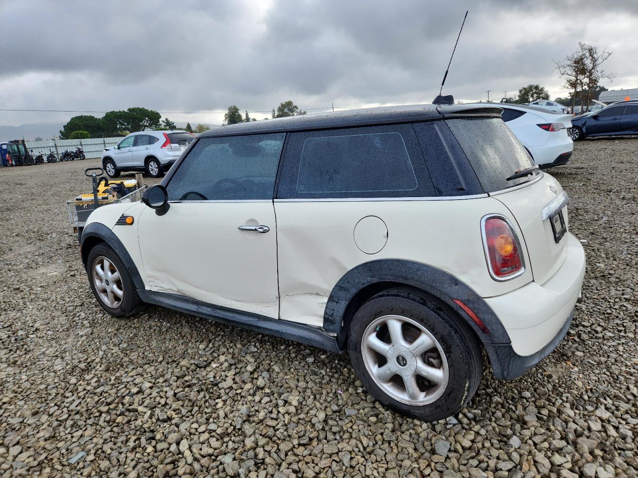 2010 MINI COOPER photo 2