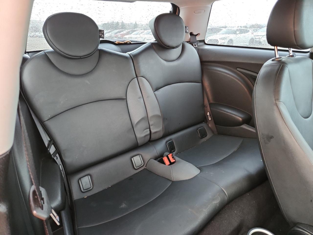 2010 MINI COOPER photo 10