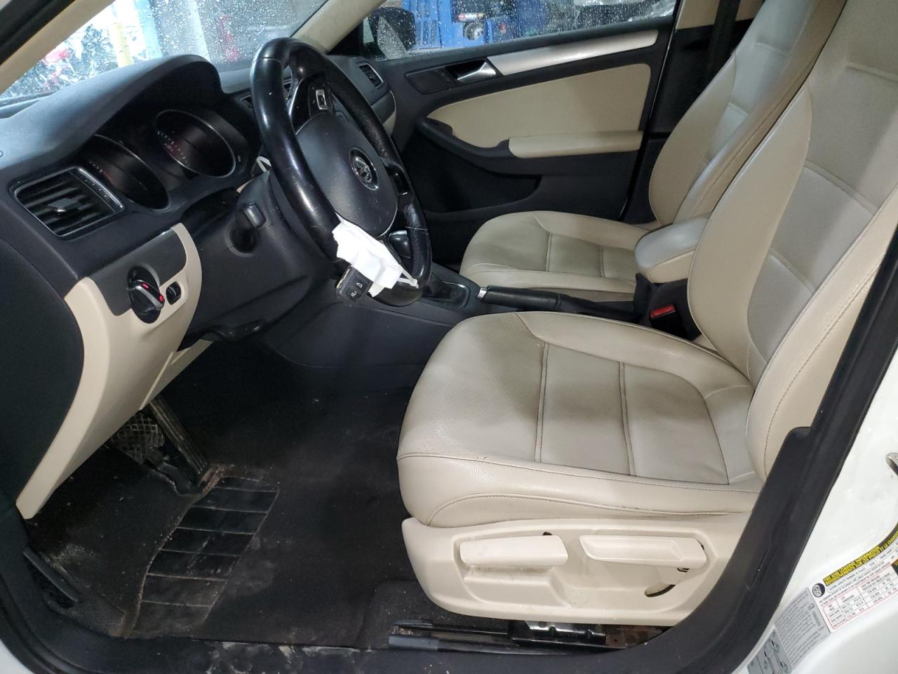 2017 VOLKSWAGEN JETTA SE photo 13