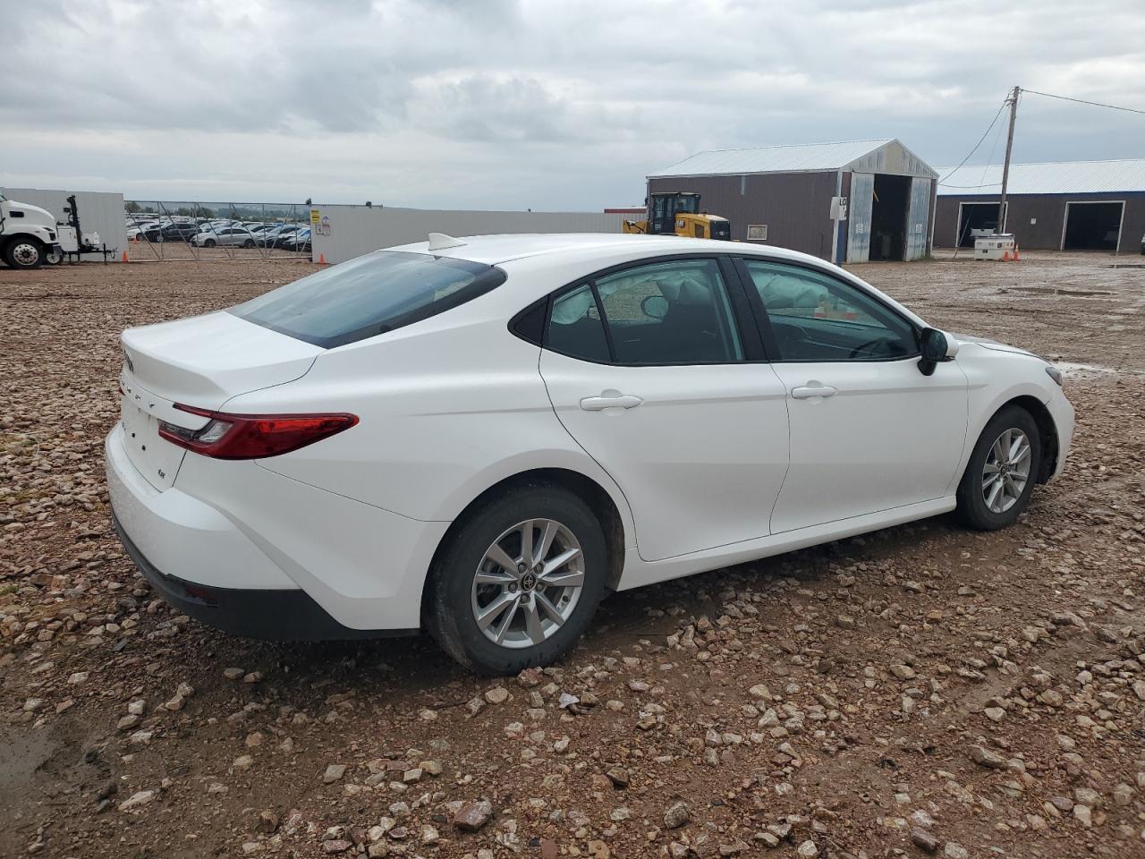 2025 TOYOTA CAMRY XSE photo 5