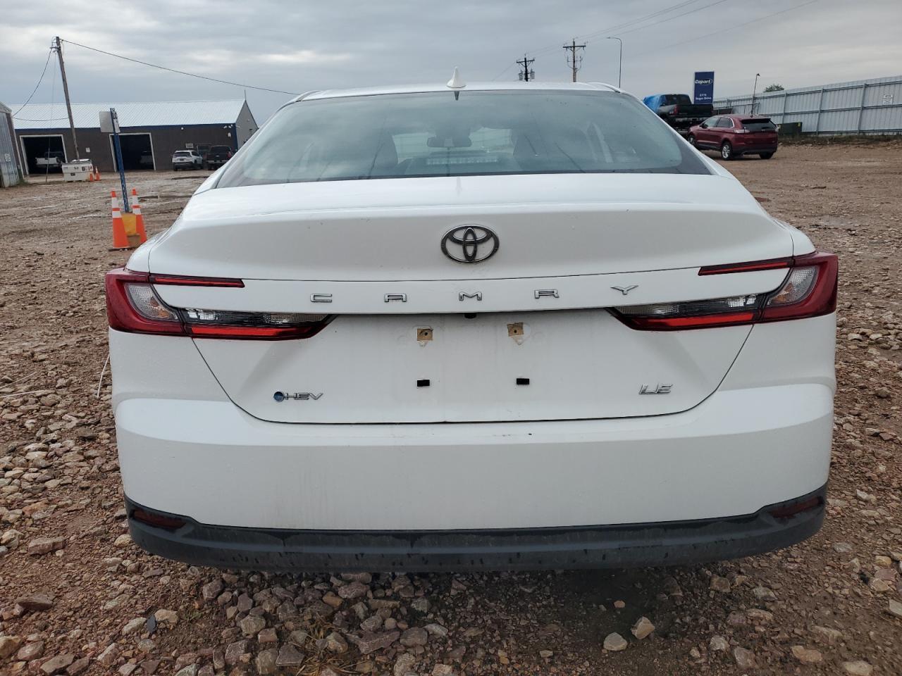 2025 TOYOTA CAMRY XSE photo 11