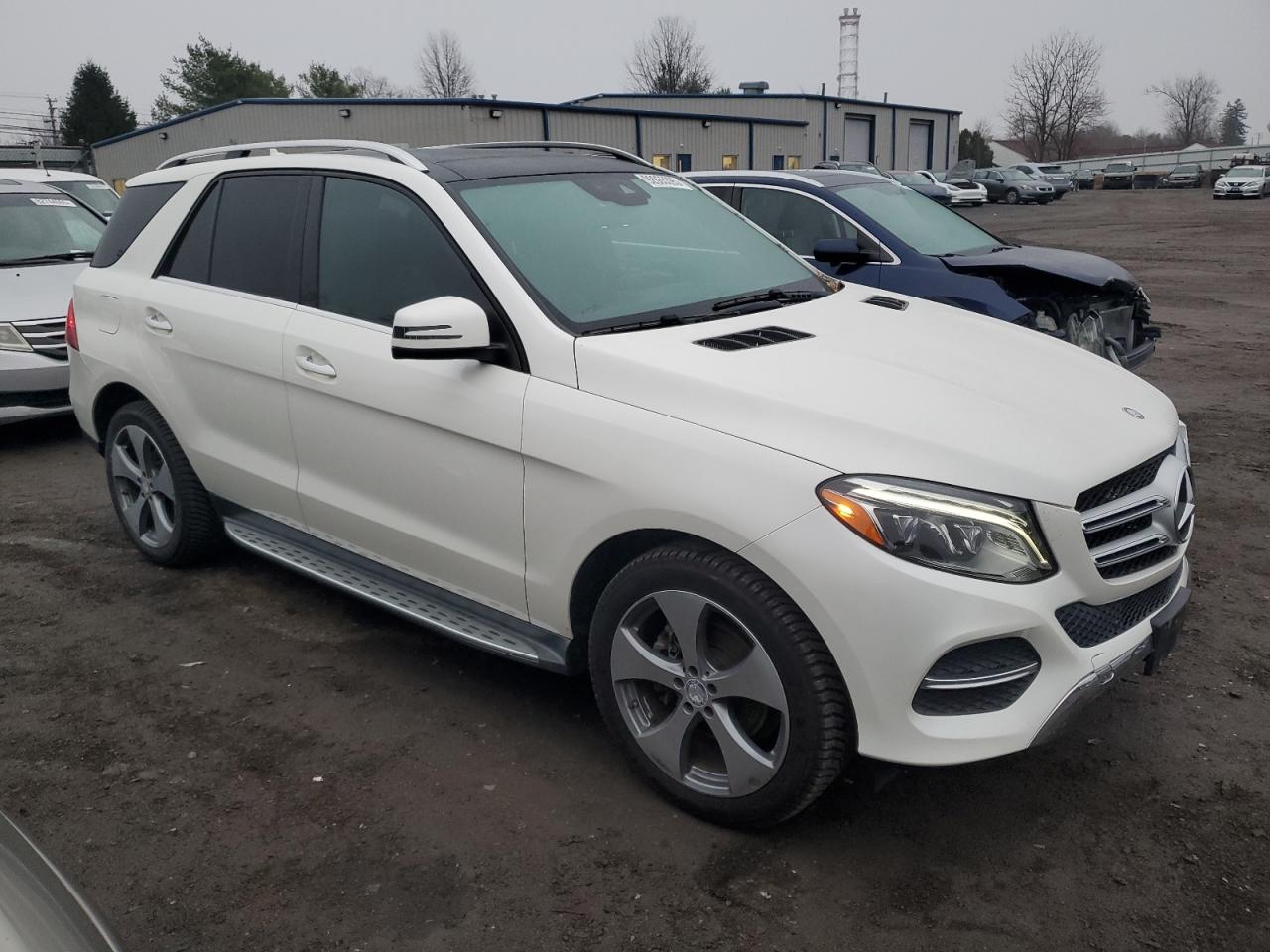 2017 MERCEDES-BENZ GLE 350 4MATIC photo 4