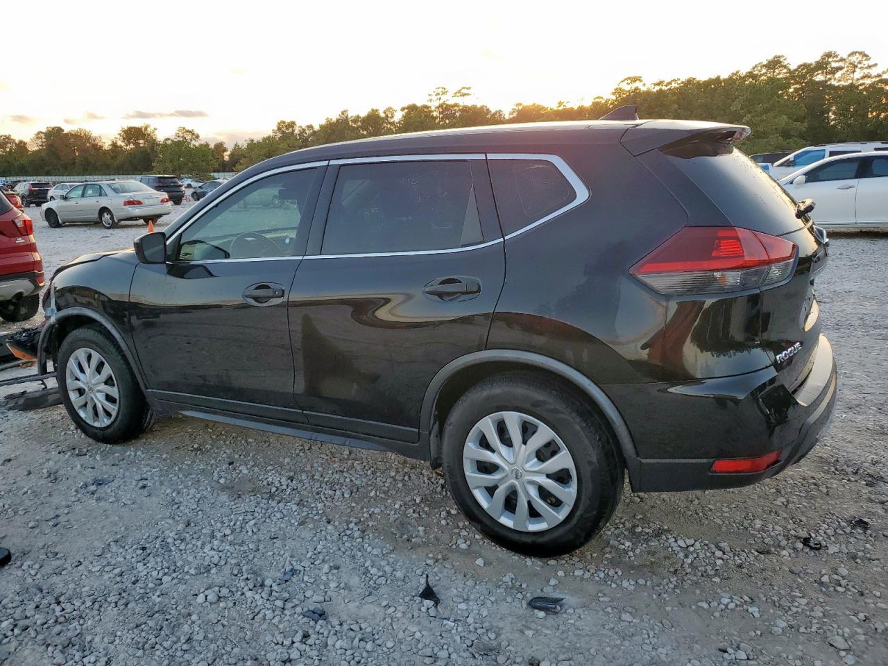 2020 NISSAN ROGUE S photo 2