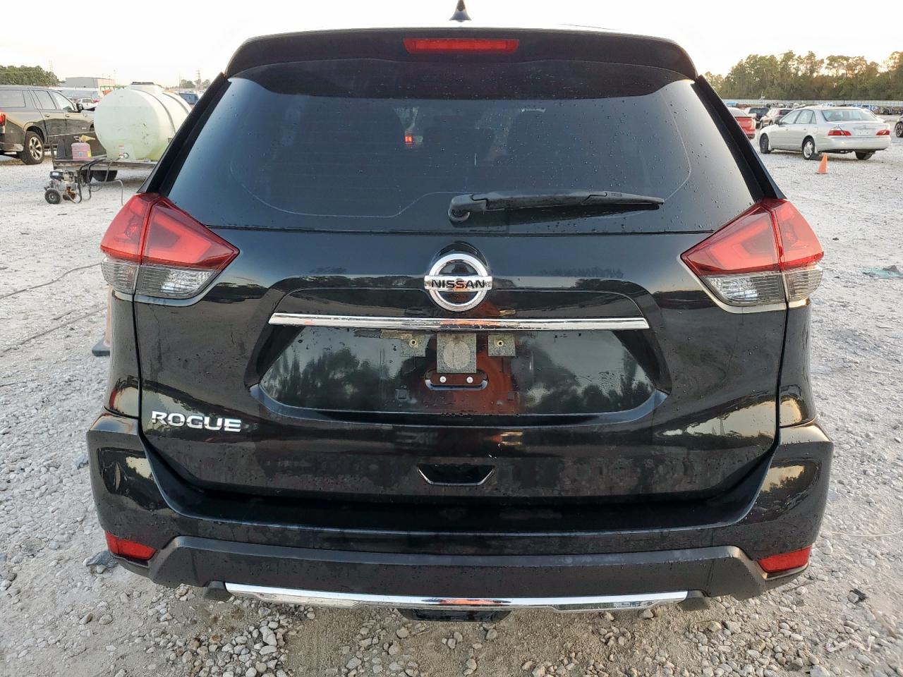 2020 NISSAN ROGUE S photo 6