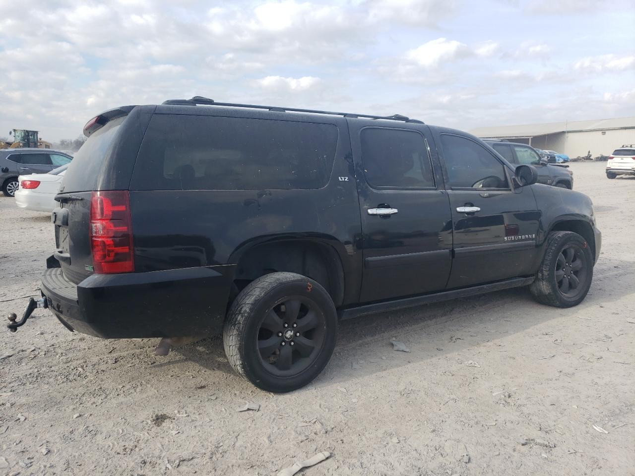 2007 CHEVROLET SUBURBAN K1500 photo 3