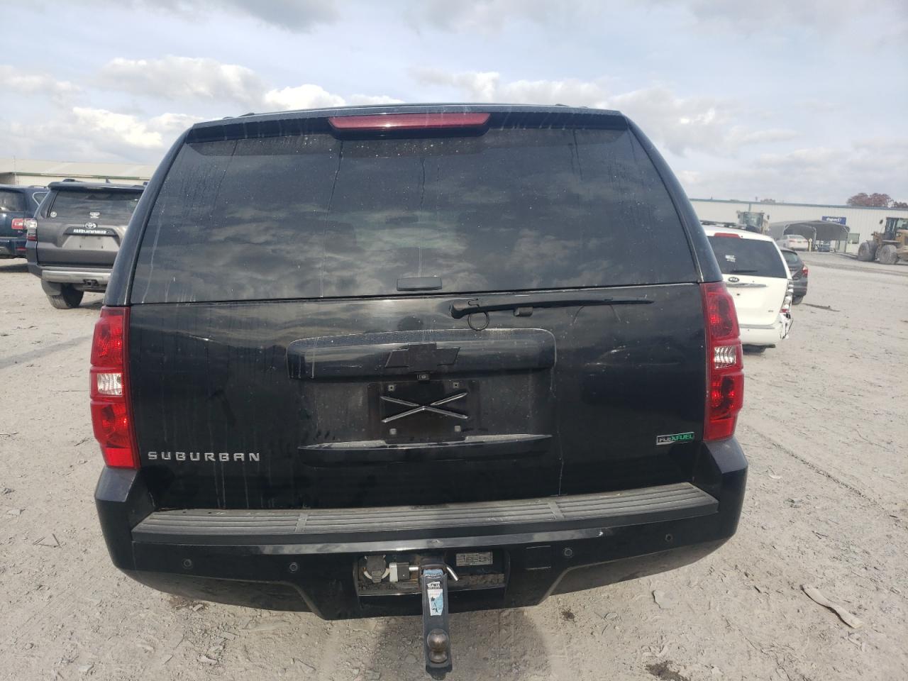 2007 CHEVROLET SUBURBAN K1500 photo 6