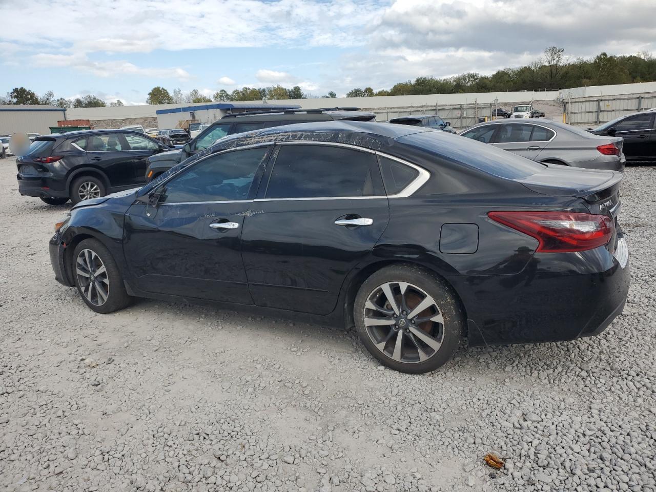 2017 NISSAN ALTIMA photo 3