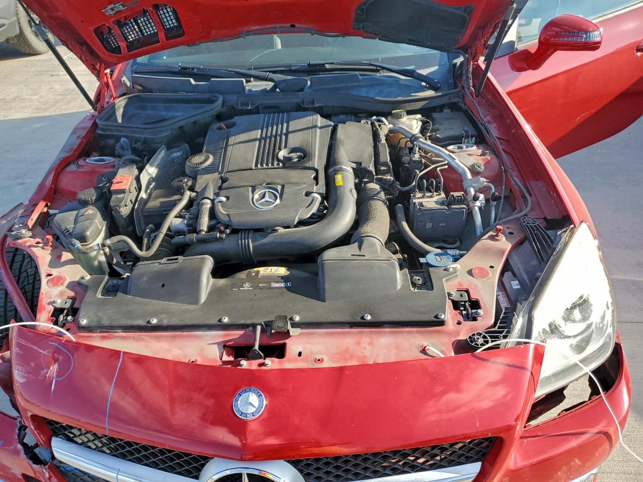 2012 MERCEDES-BENZ SLK 250 photo 21