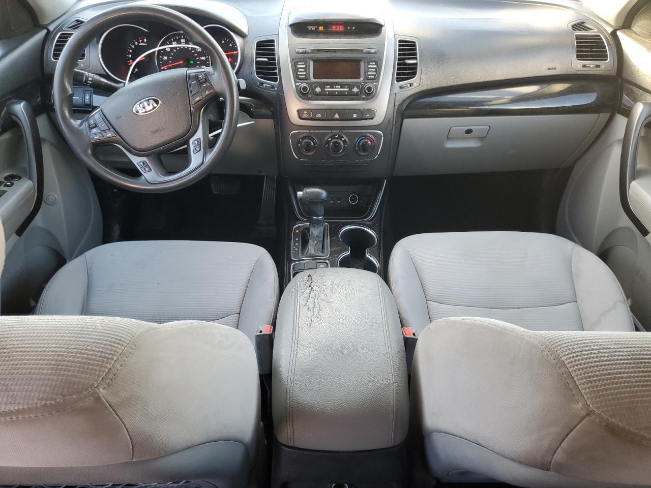 2014 KIA SORENTO LX photo 15
