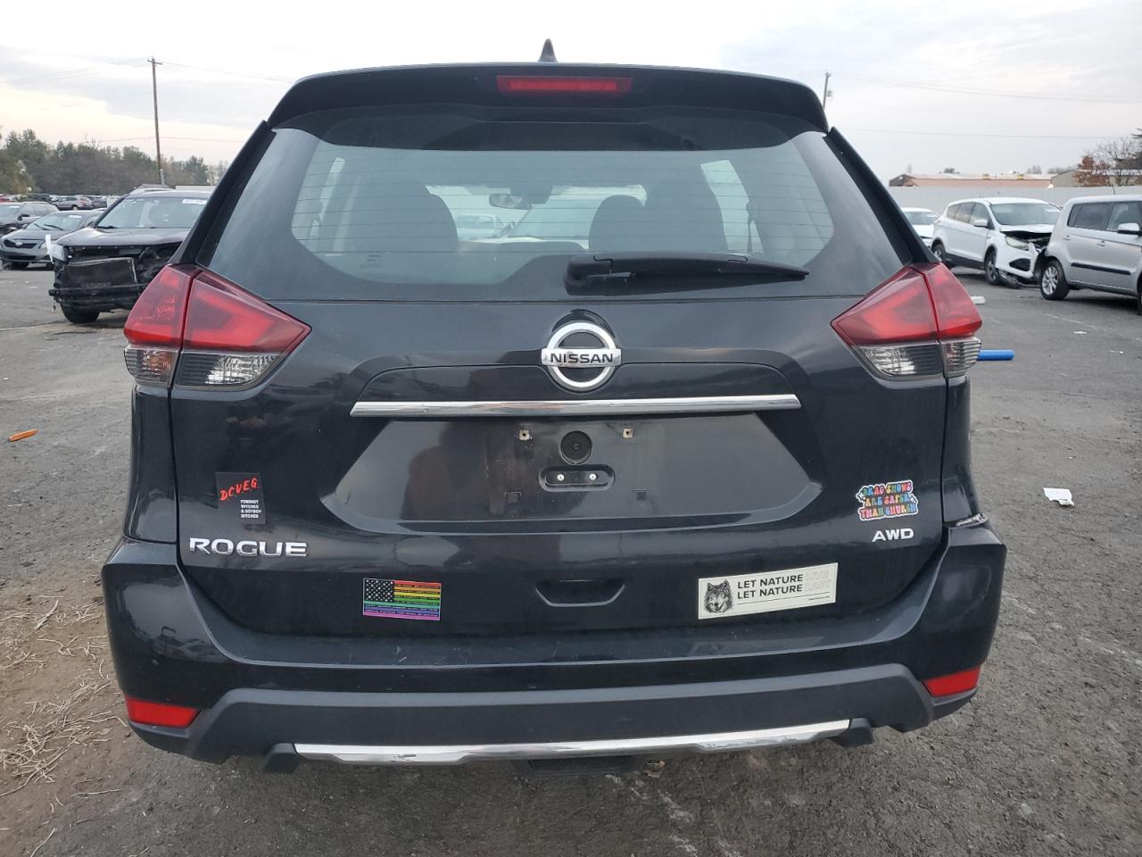 2020 NISSAN ROGUE S photo 11