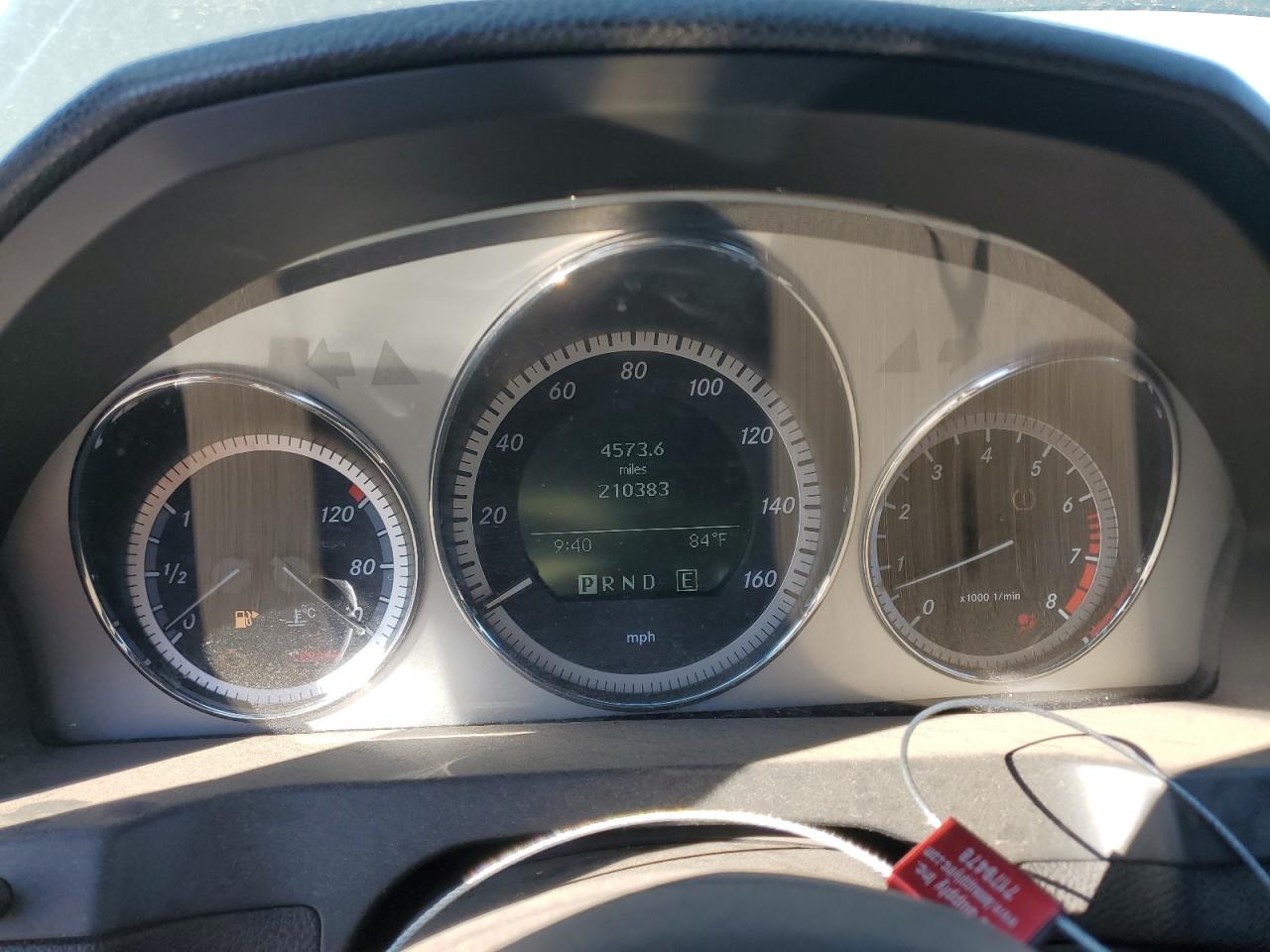 2011 MERCEDES-BENZ C 300 photo 25