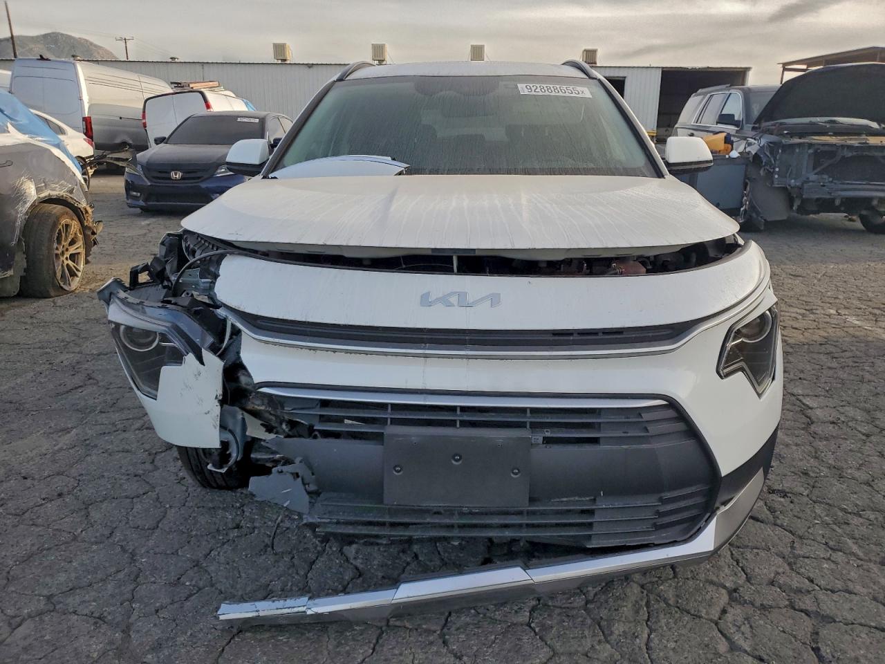 2025 KIA NIRO LX photo 5