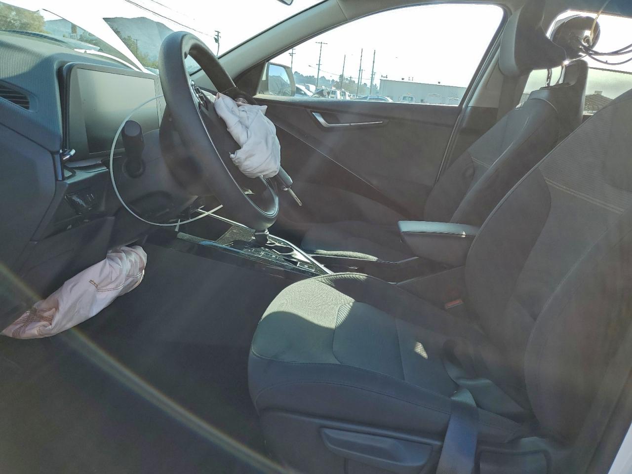 2025 KIA NIRO LX photo 7