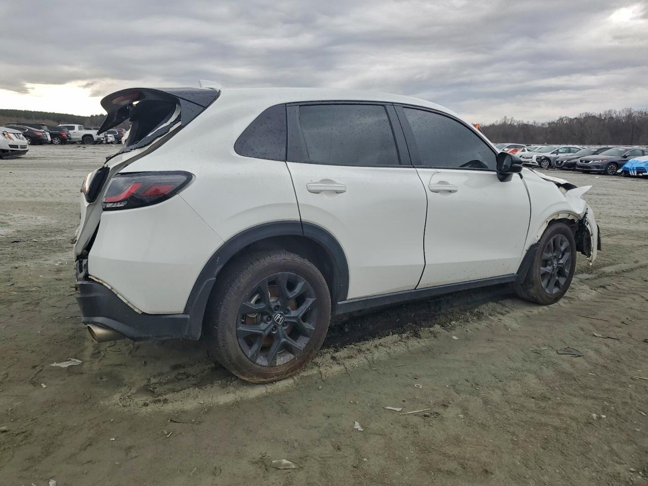 2024 HONDA HR-V SPORT photo 3
