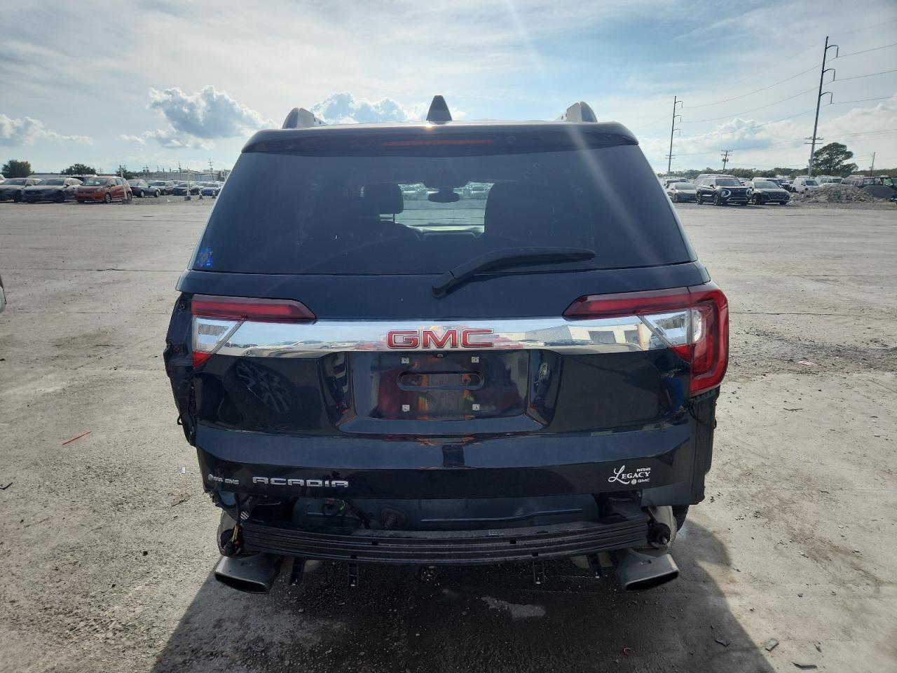 2021 GMC ACADIA SLT photo 11