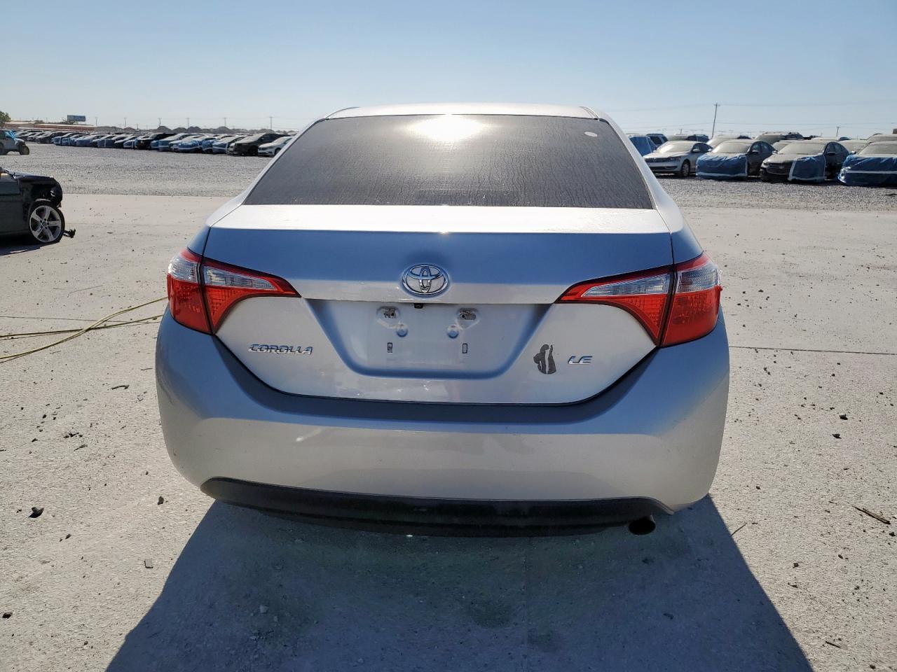 2016 TOYOTA COROLLA LE photo 16