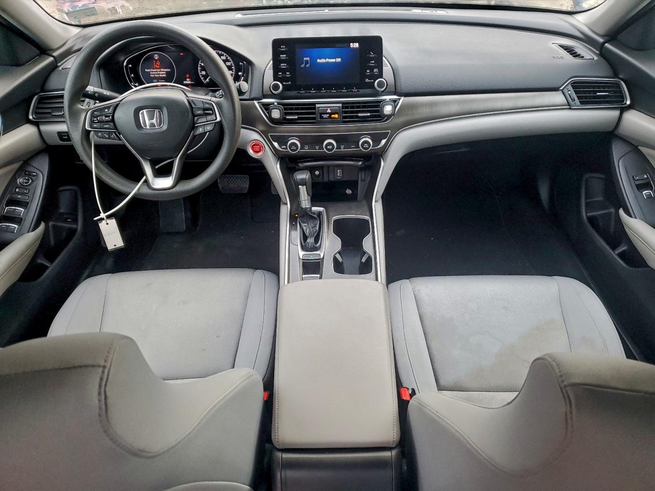 2018 HONDA ACCORD LX photo 8