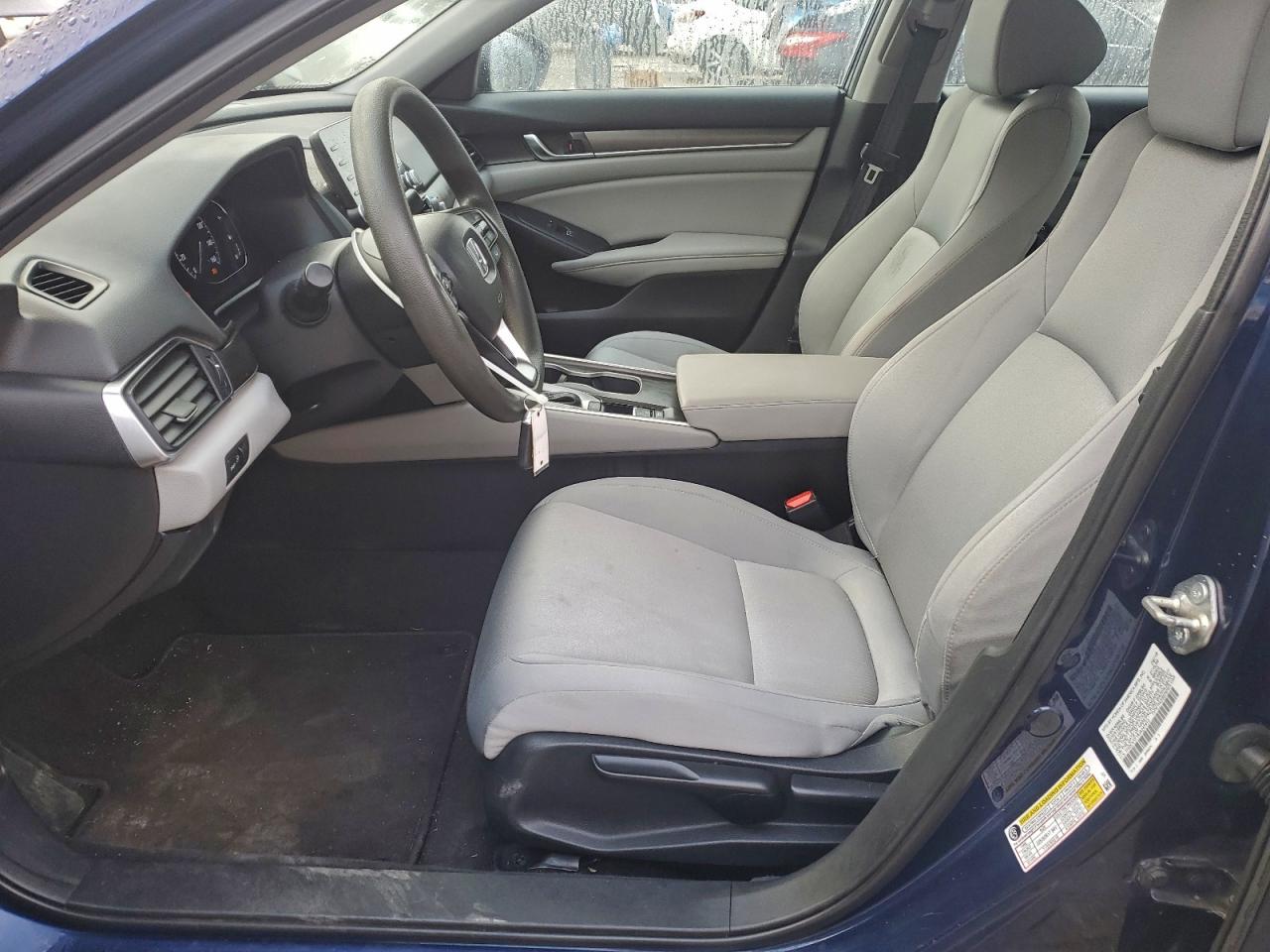 2018 HONDA ACCORD LX photo 7