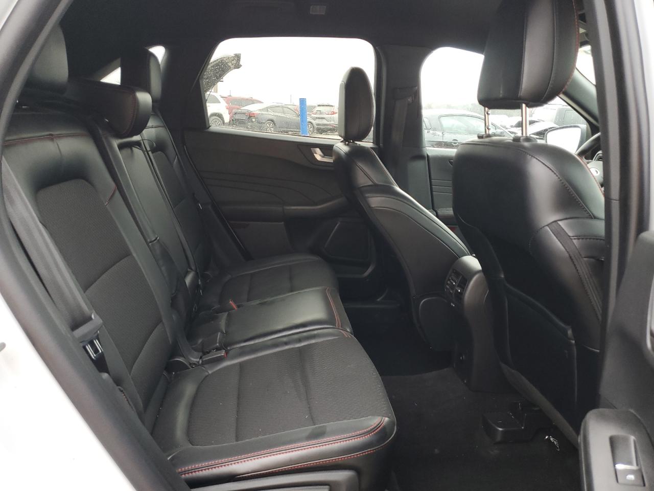 2025 FORD ESCAPE ST LINE photo 11