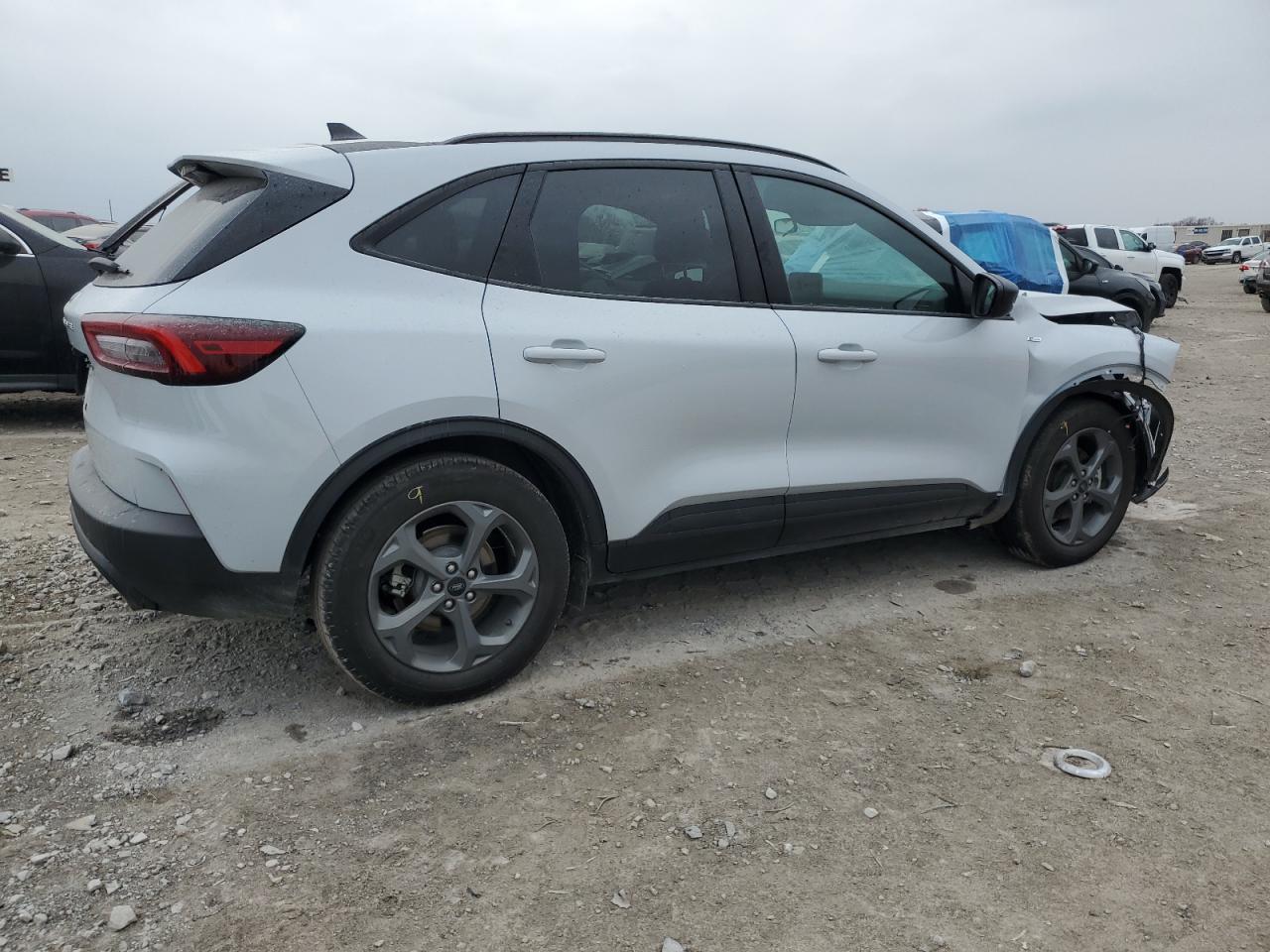 2025 FORD ESCAPE ST LINE photo 3