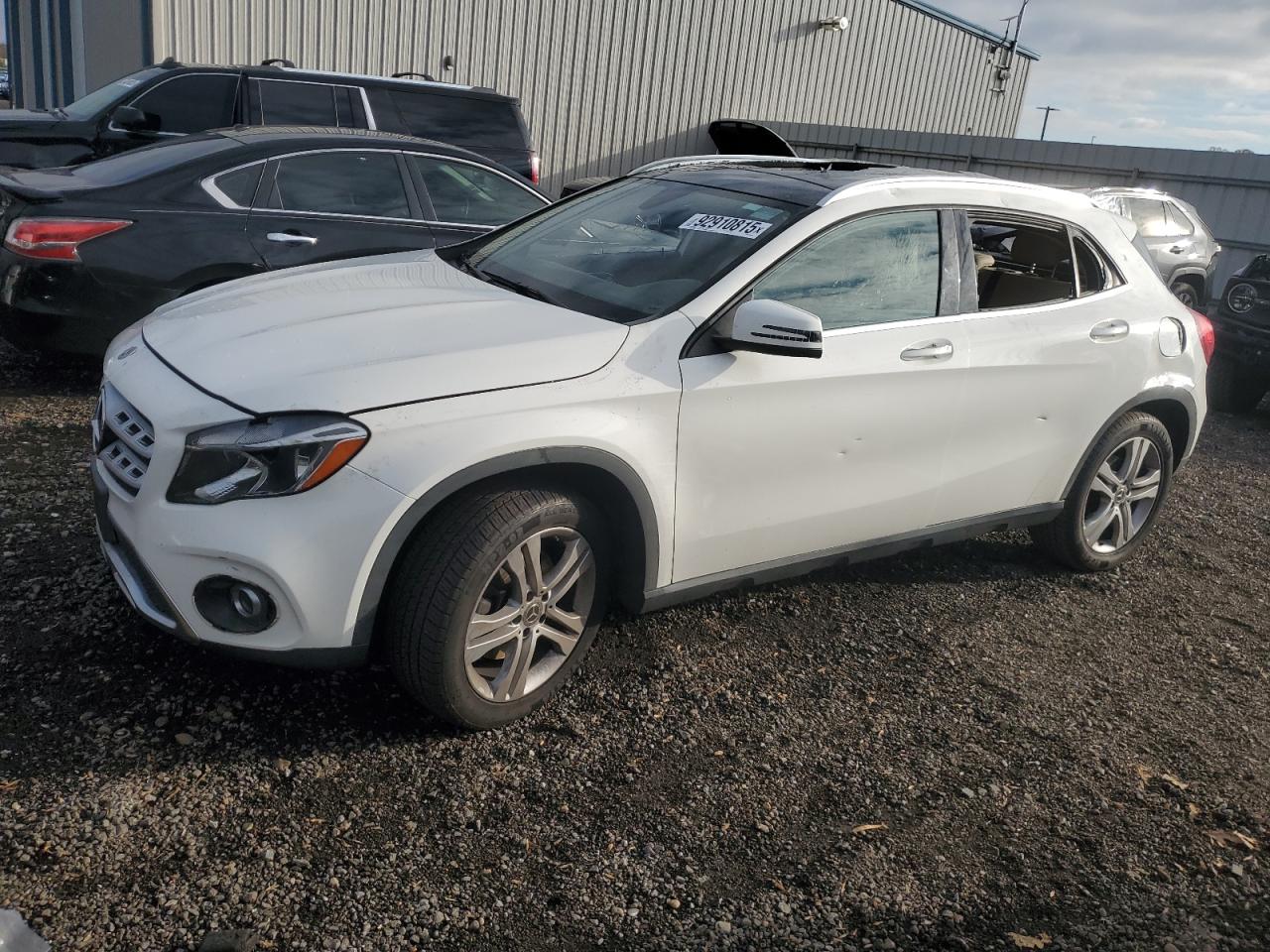 2019 MERCEDES-BENZ GLA