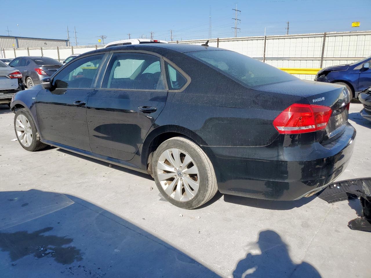 2014 VOLKSWAGEN PASSAT photo 3