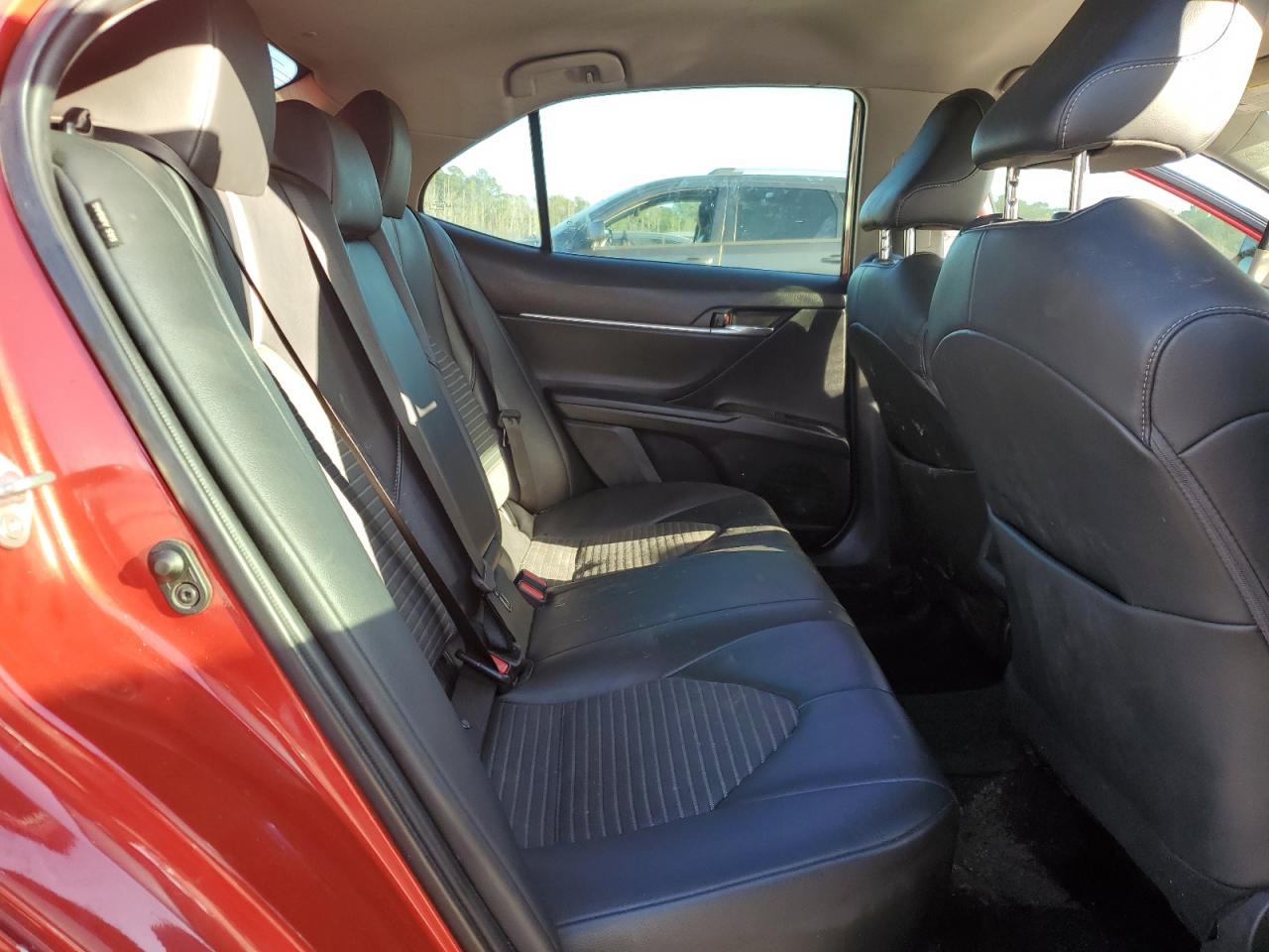 2021 TOYOTA CAMRY SE photo 10