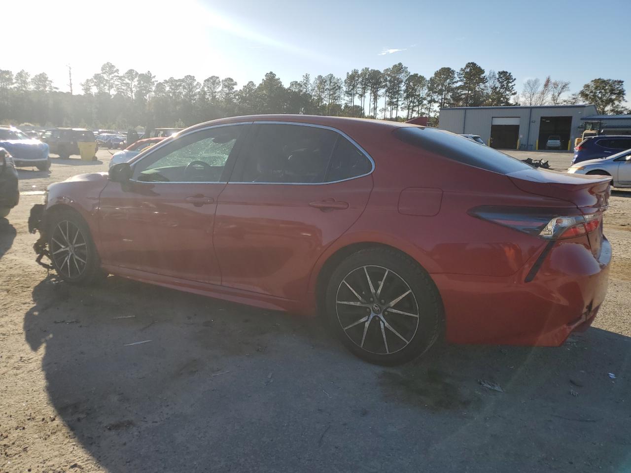 2021 TOYOTA CAMRY SE photo 2