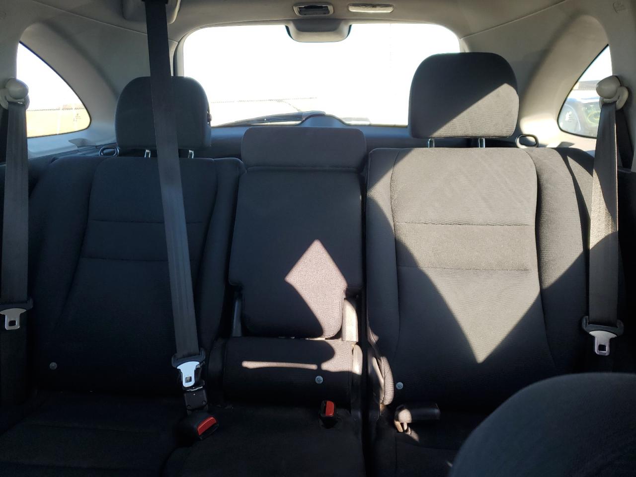 2010 HONDA CR-V LX photo 19
