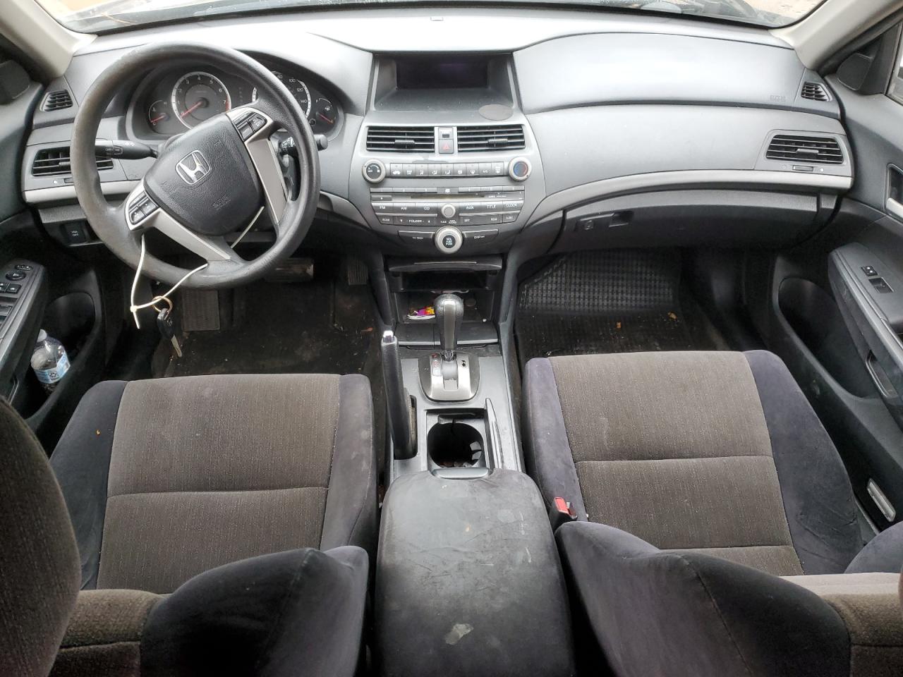 2009 HONDA ACCORD LX photo 22