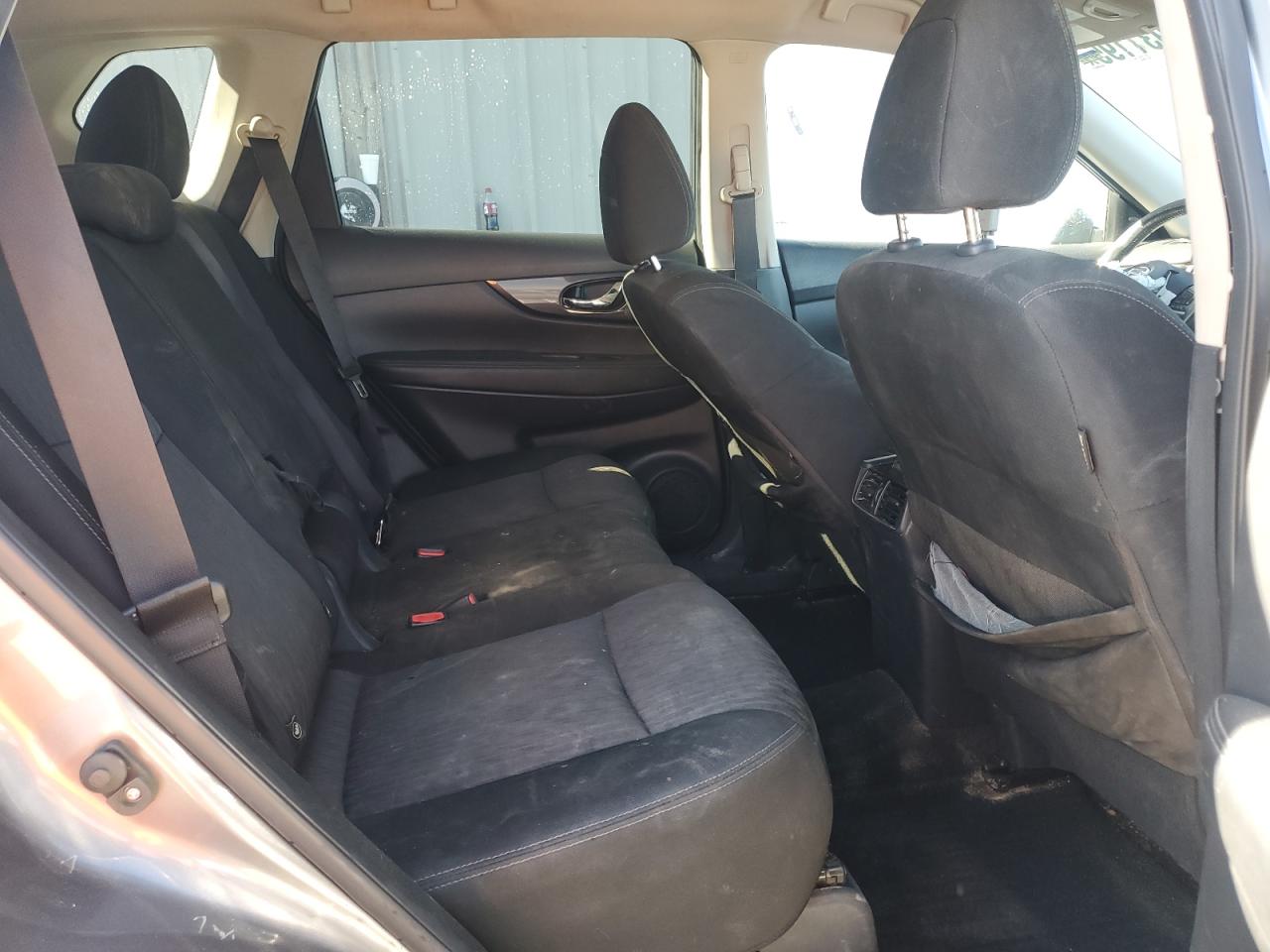 2017 NISSAN ROGUE SV photo 31
