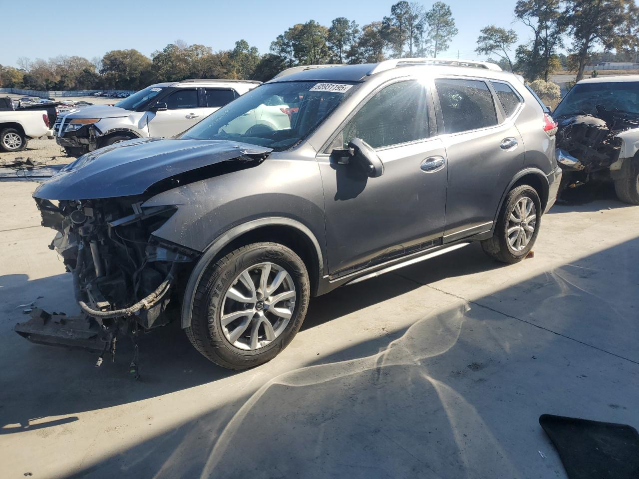 2017 NISSAN ROGUE