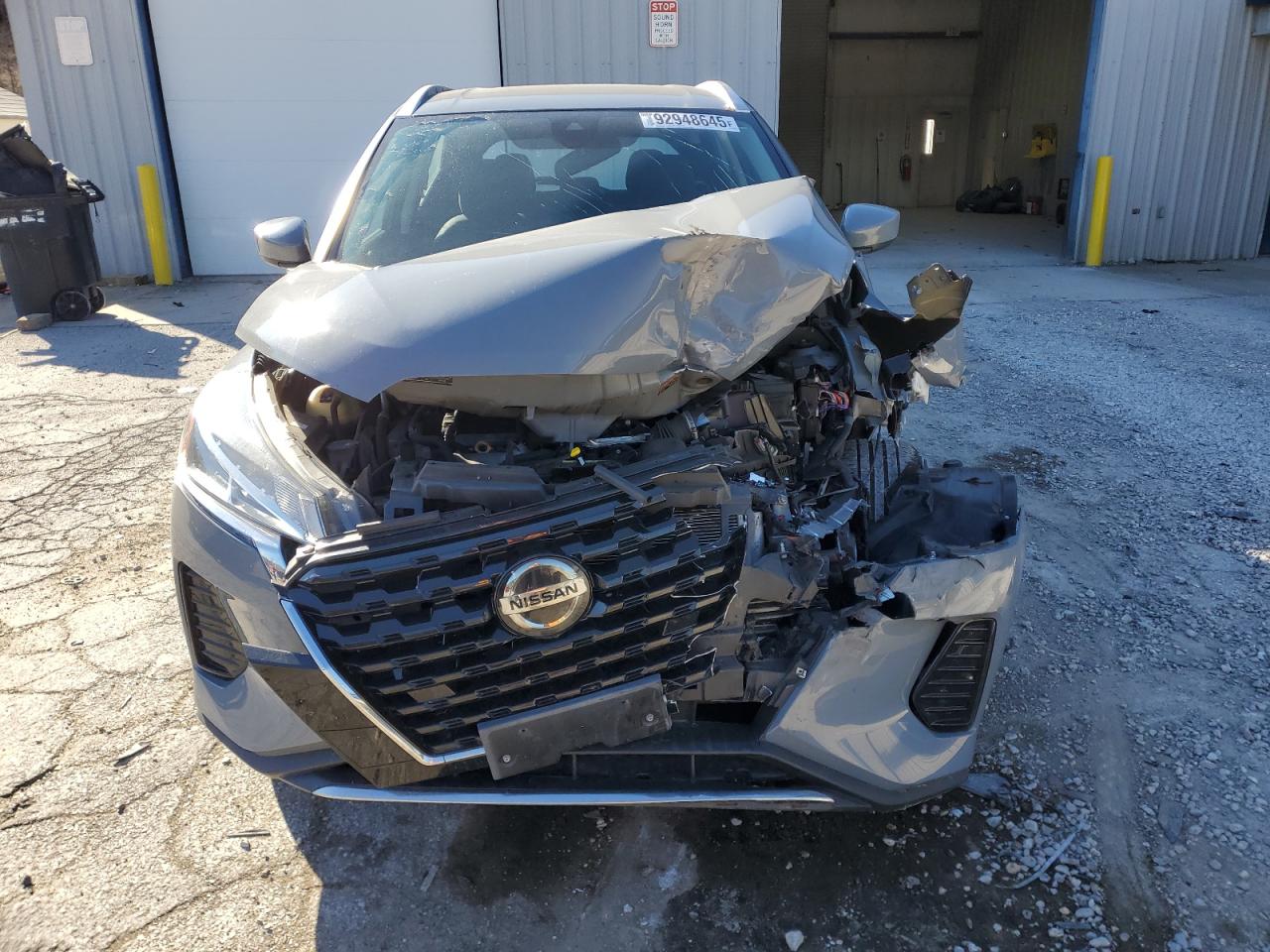 2021 NISSAN KICKS SV photo 9