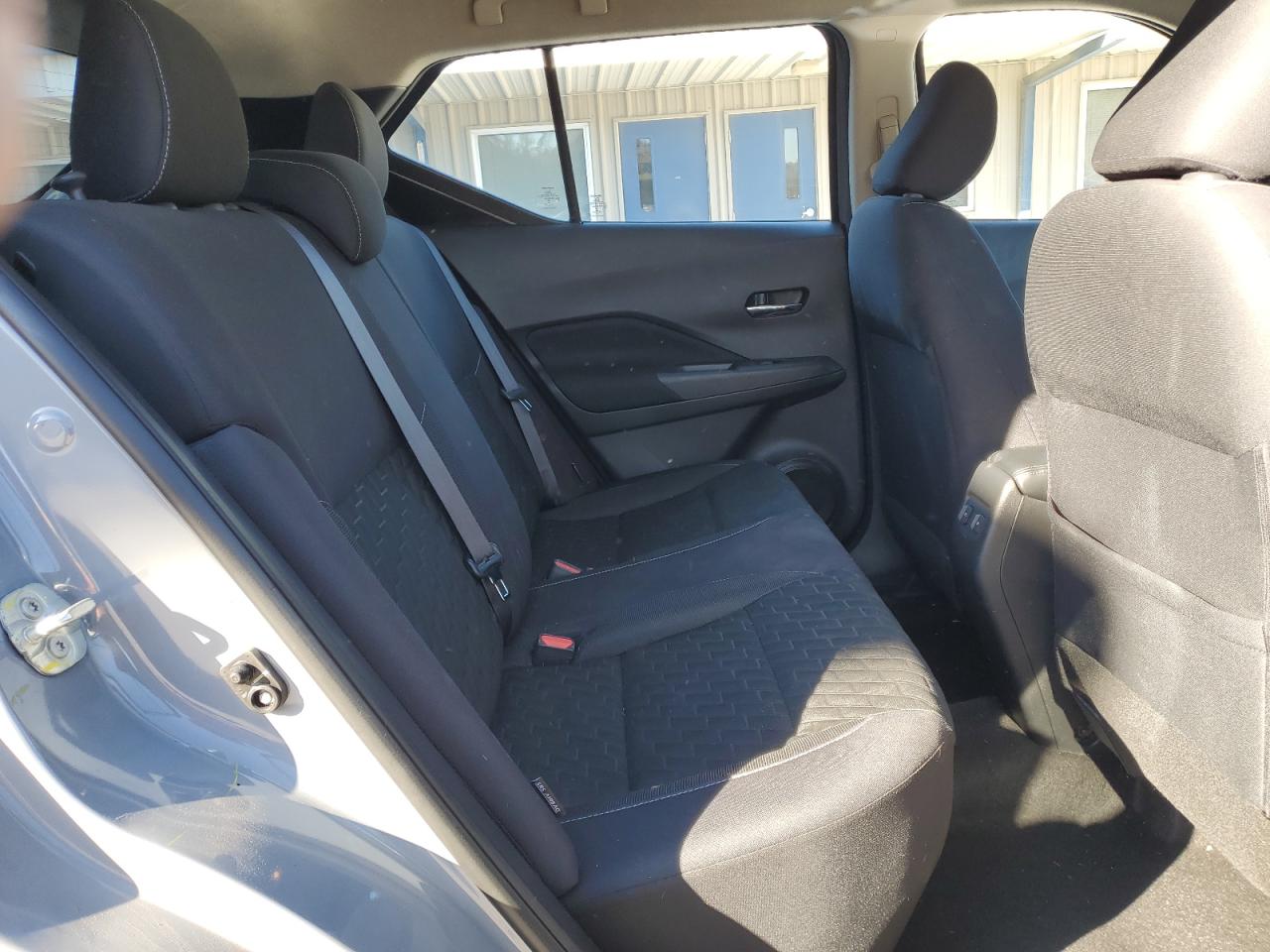 2021 NISSAN KICKS SV photo 21