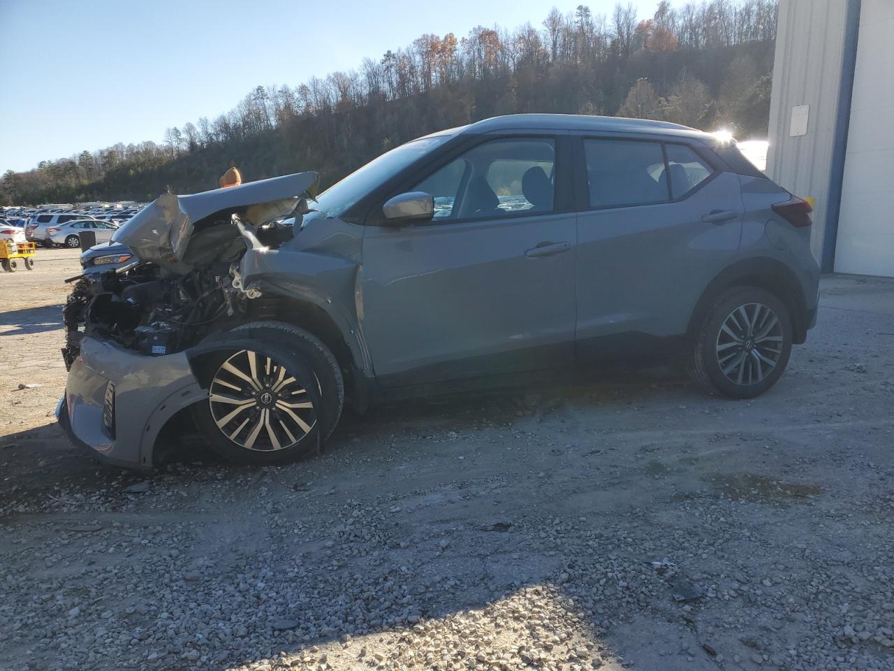 2021 NISSAN KICKS