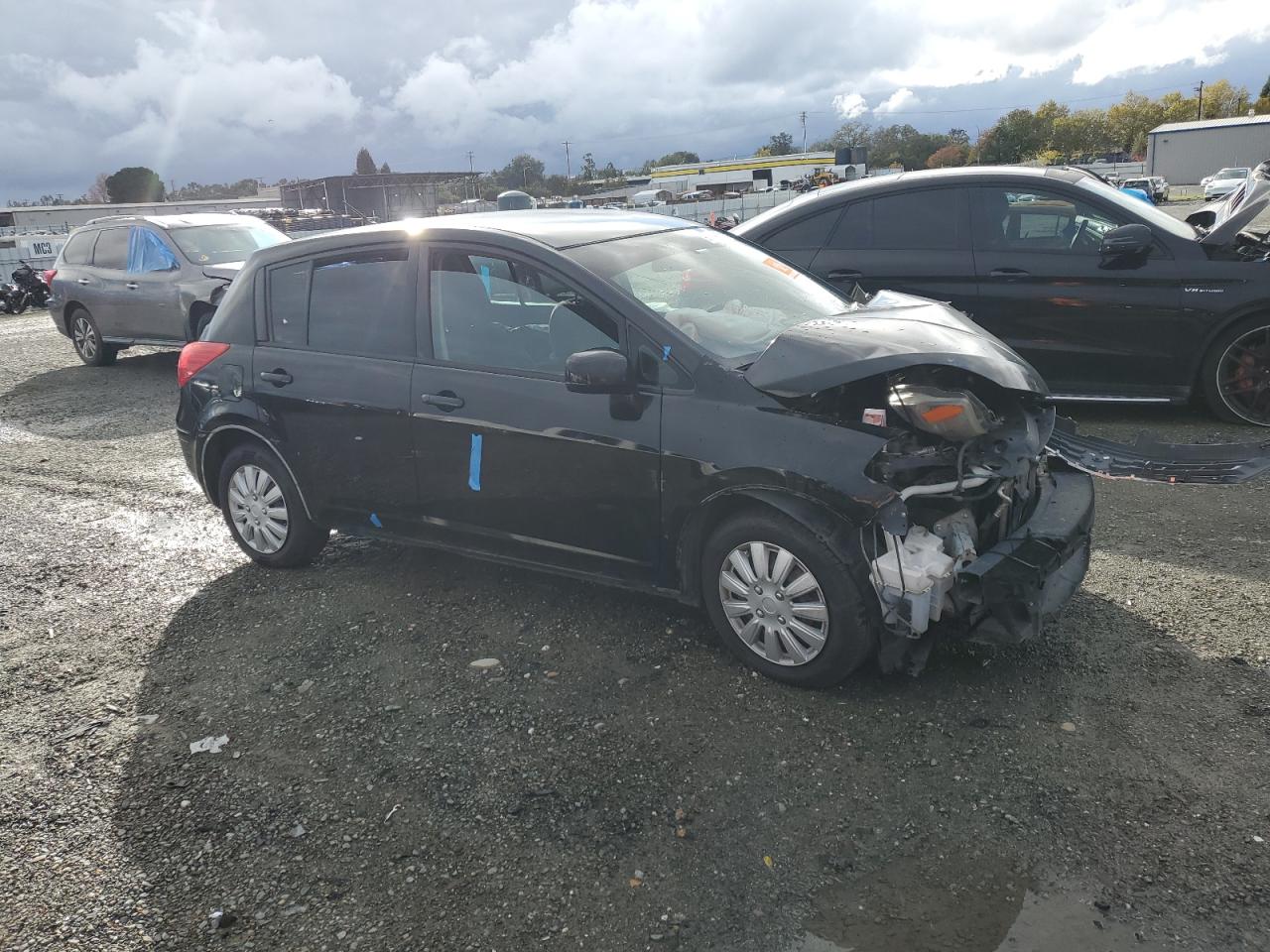 2011 NISSAN VERSA S photo 4