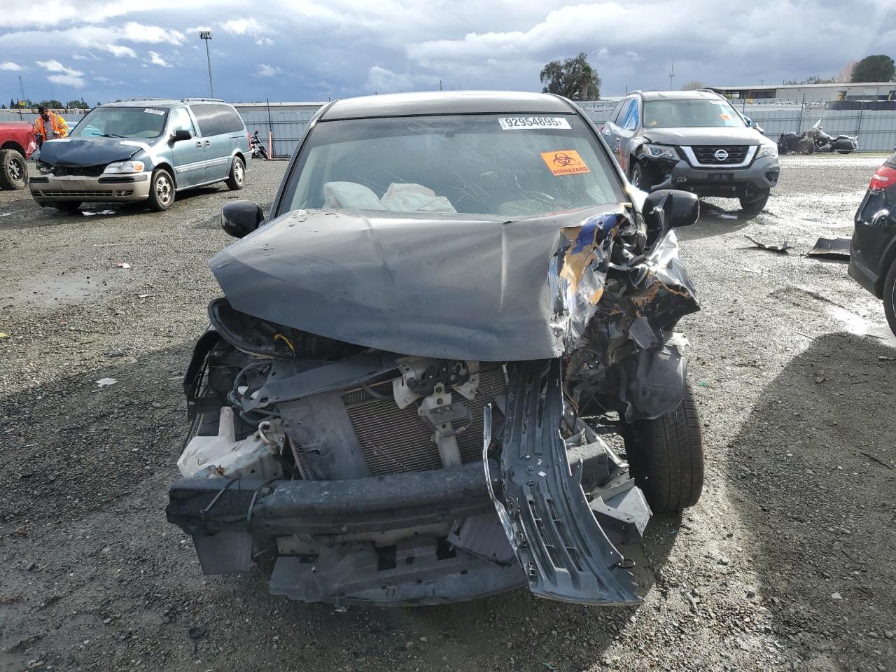 2011 NISSAN VERSA S photo 5