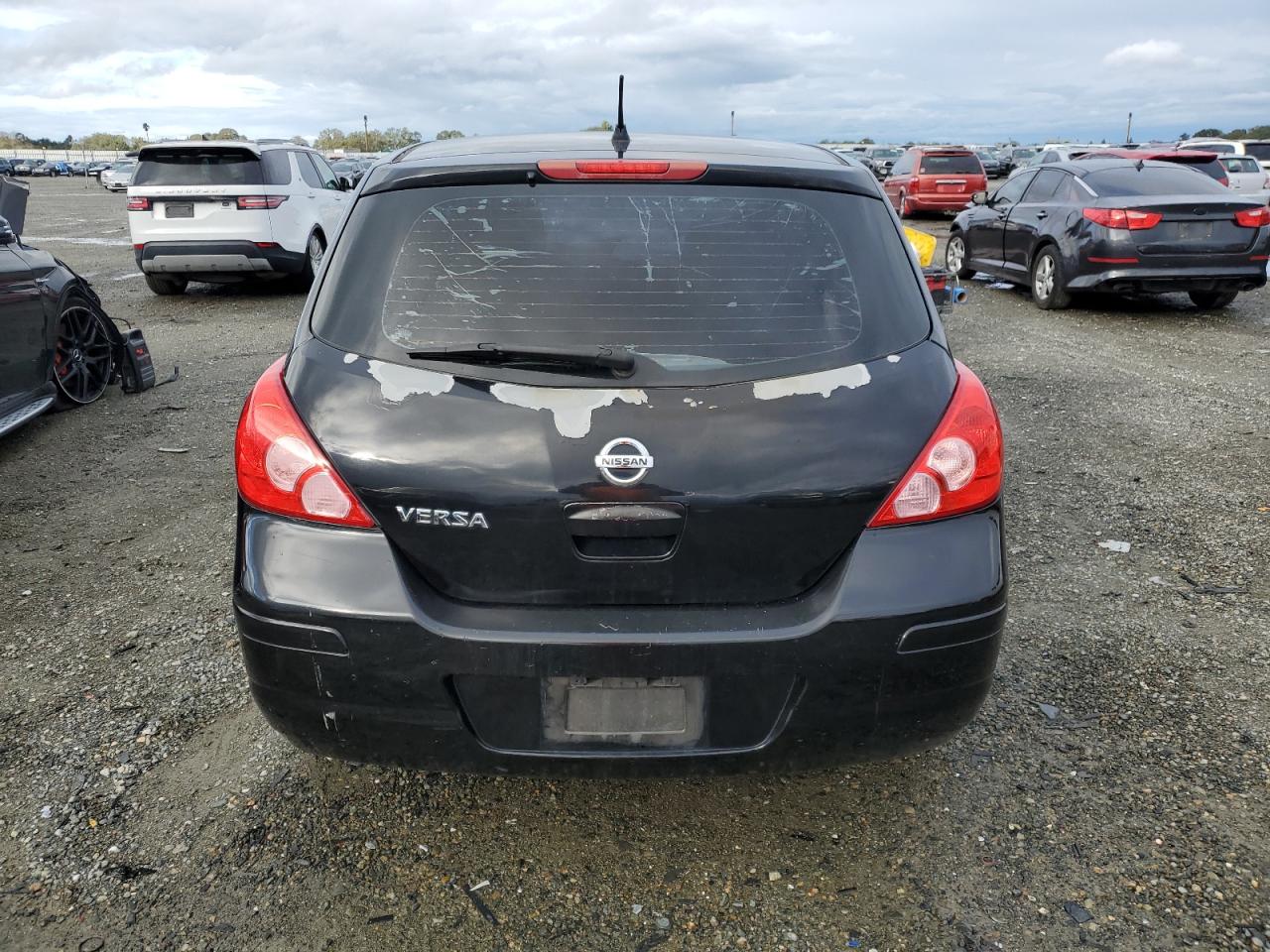 2011 NISSAN VERSA S photo 6
