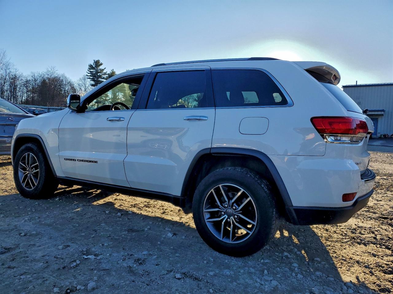 2019 JEEP GRAND CHEROKEE LIMITED photo 4
