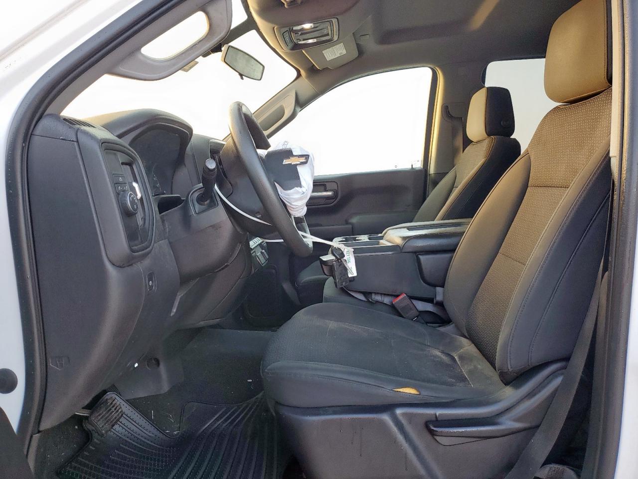 2020 CHEVROLET SILVERADO C1500 CUSTOM photo 13