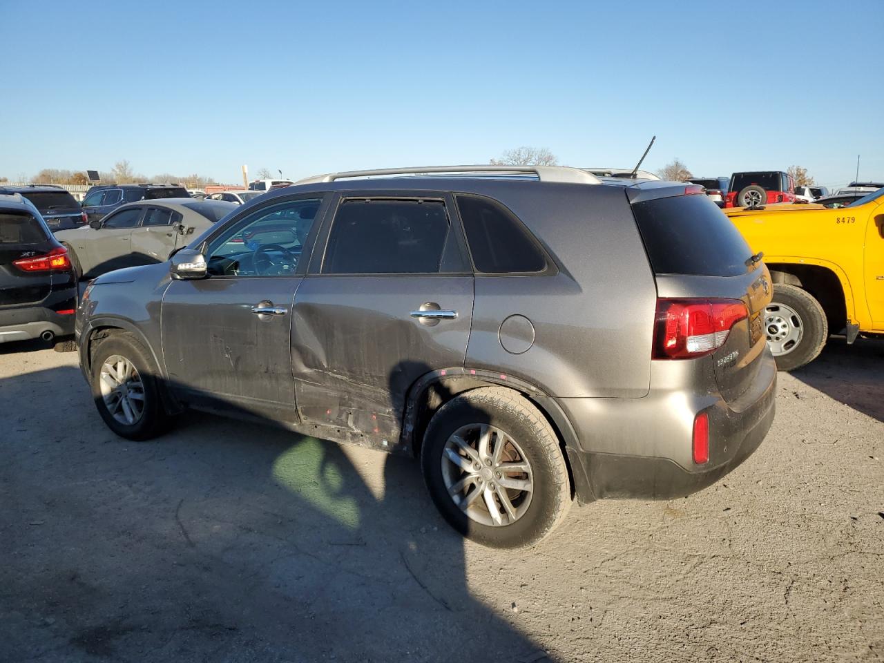 2015 KIA SORENTO LX photo 2