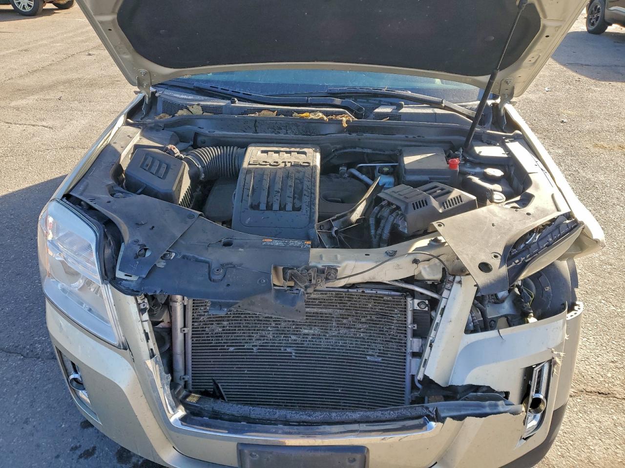 2013 GMC TERRAIN SLE photo 12