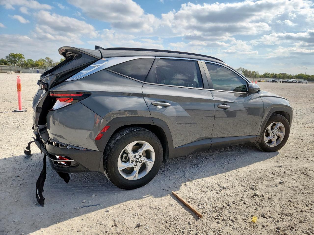 2024 HYUNDAI TUCSON SEL photo 5