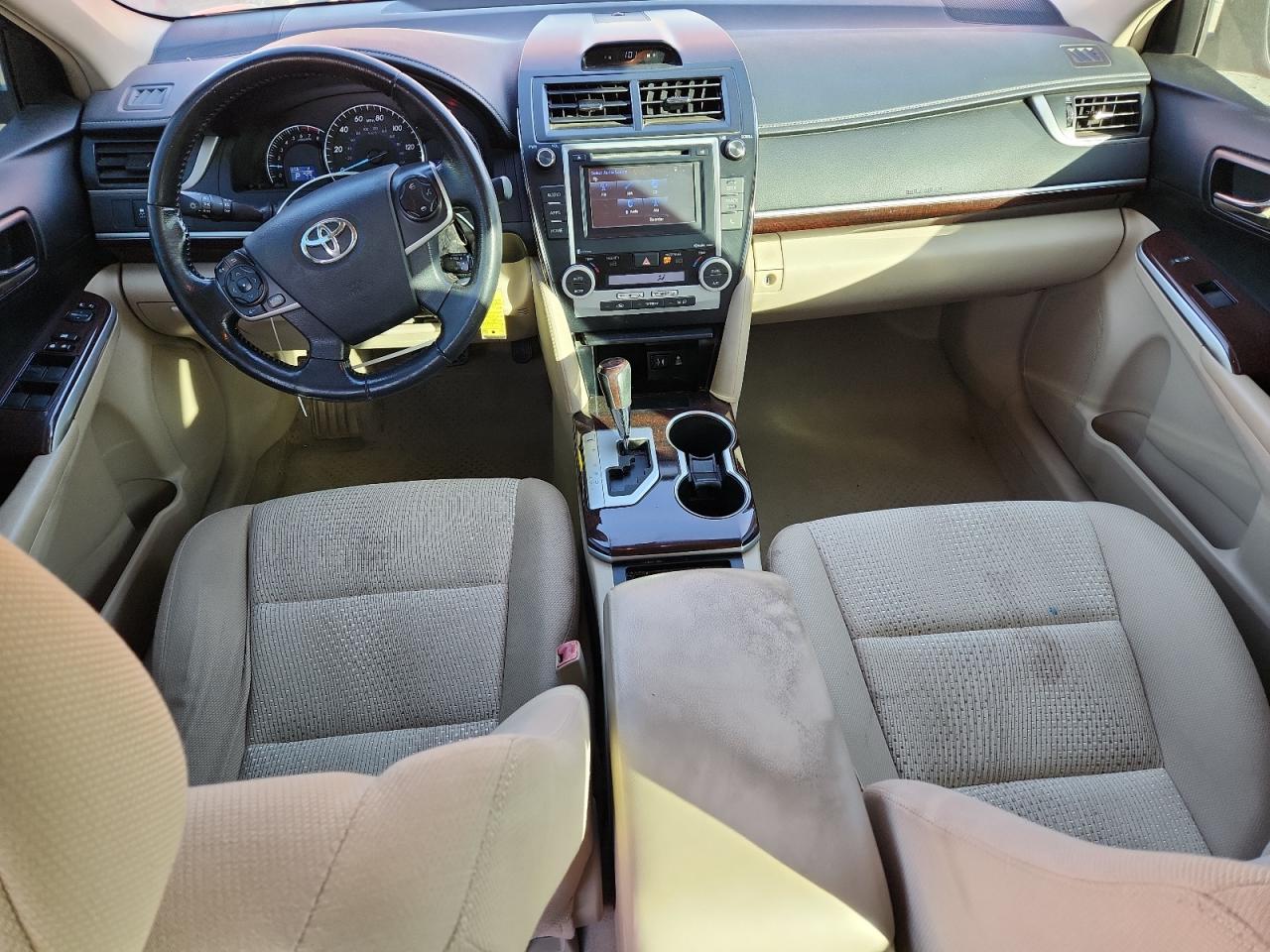 2014 TOYOTA CAMRY photo 8