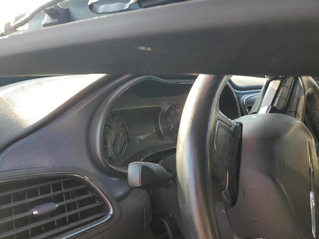 2015 CHRYSLER 200 S photo 25