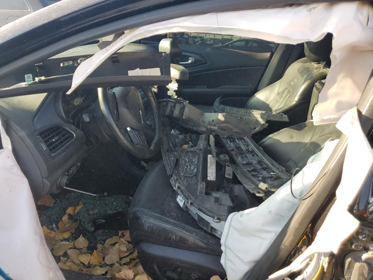 2015 CHRYSLER 200 S photo 19
