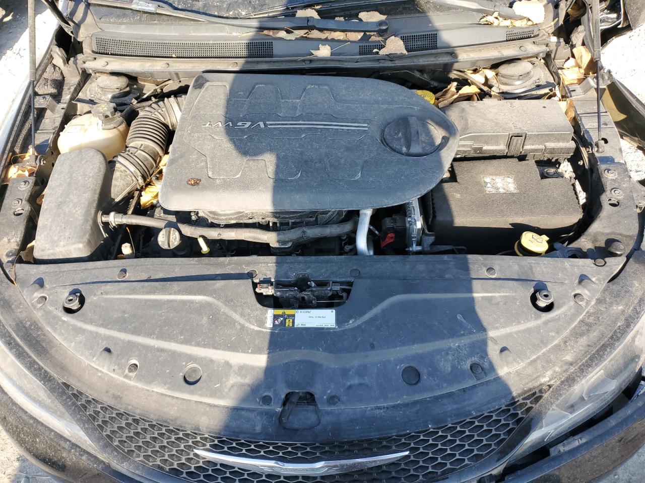 2015 CHRYSLER 200 S photo 31