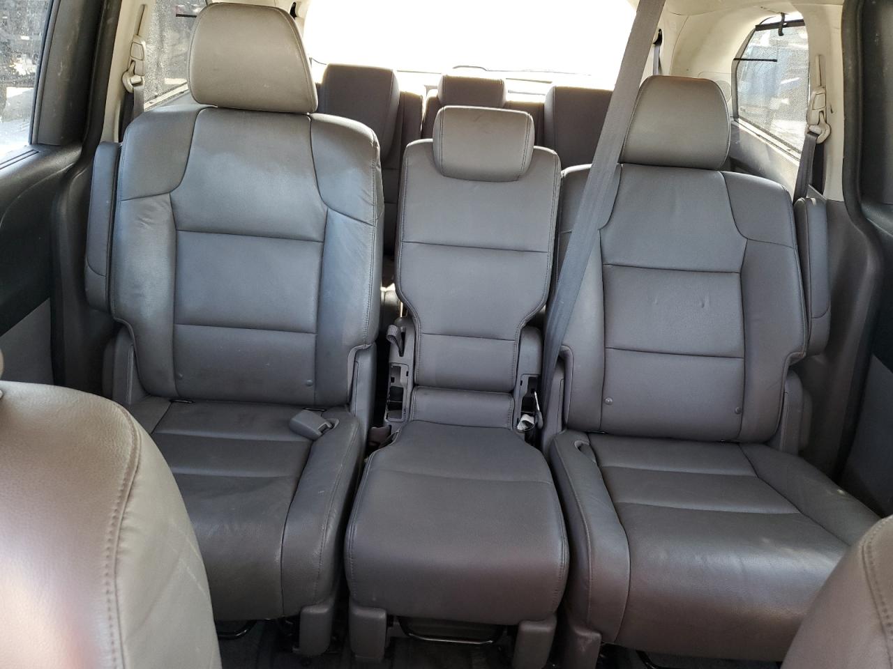2016 HONDA ODYSSEY TOURING photo 19