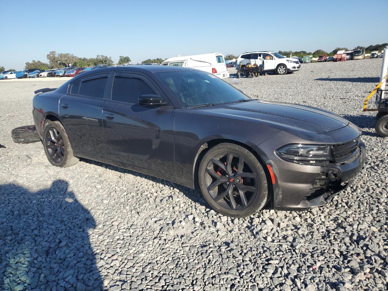 2020 DODGE CHARGER SXT photo 4