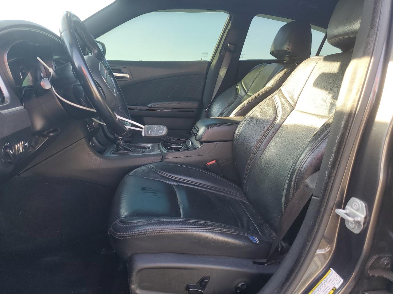 2020 DODGE CHARGER SXT photo 7